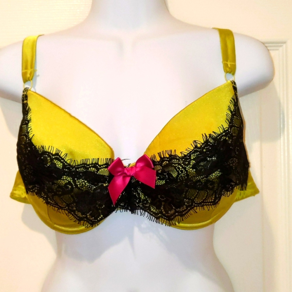Cacique lime green bra